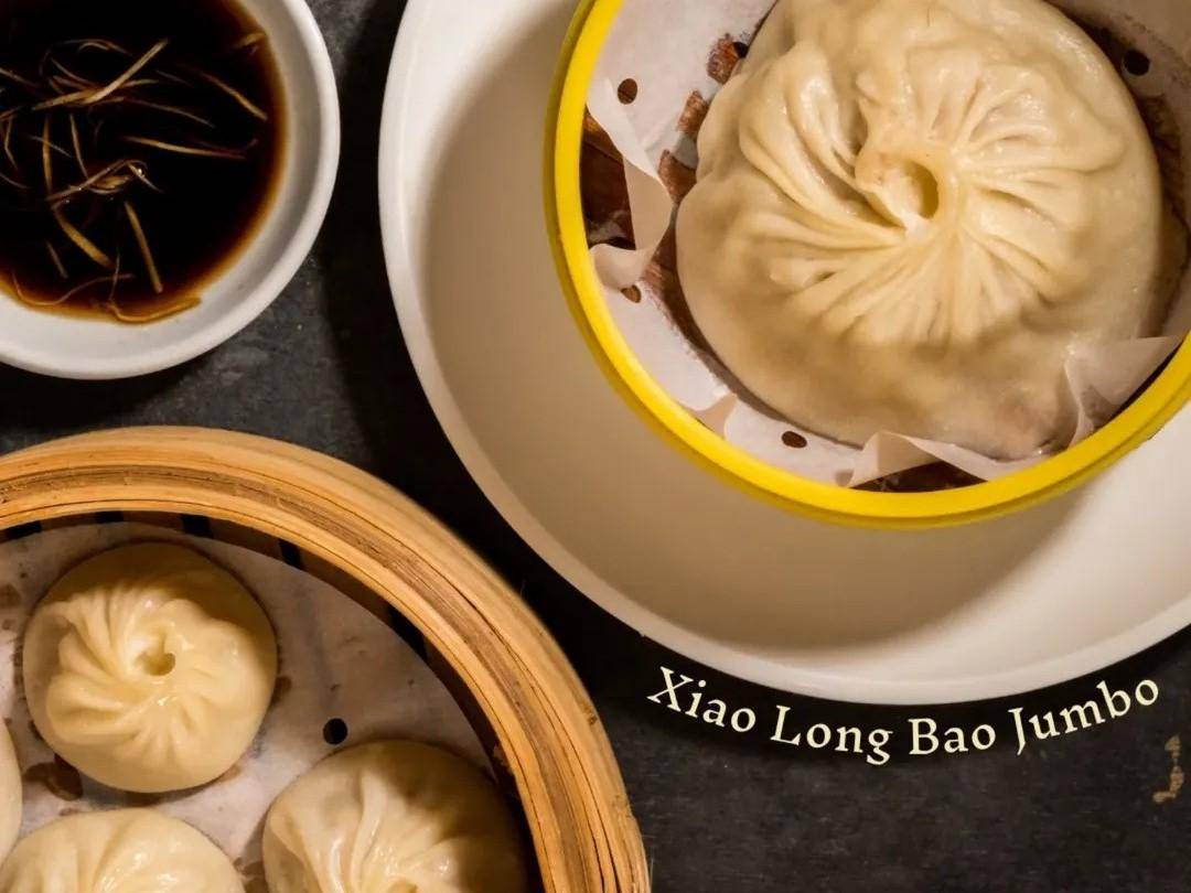 xiao long bao ukuran besar dan kecil dari Jin Mu Dumpling Restaurant (instagram.com/jinmu_restaurant)
