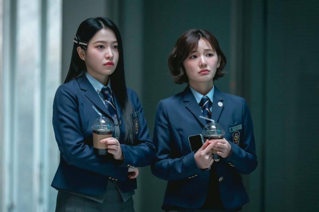 still cut drama Bitch X Rich 2 (Instagram.com/tvn.asia) 