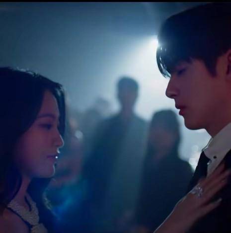 still cut drama Bitch X Rich 2 (Instagram.com/koktv_official)