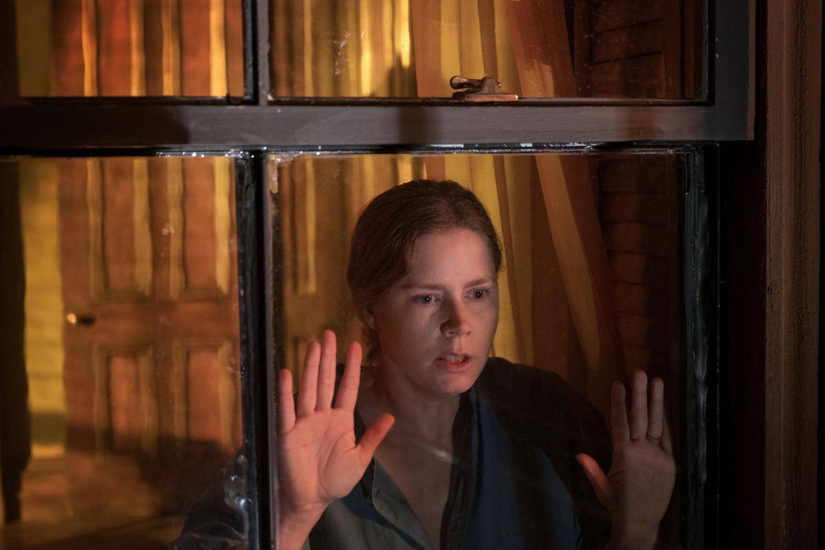 adegan dalam film The Woman in the Window. (dok. Netflix/The Woman in the Window)
