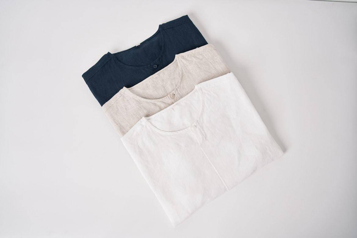 ilustrasi baju linen (unsplash.com/tian dayong)