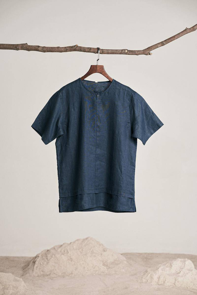 ilustrasi baju linen (unsplash.com/tian dayong)