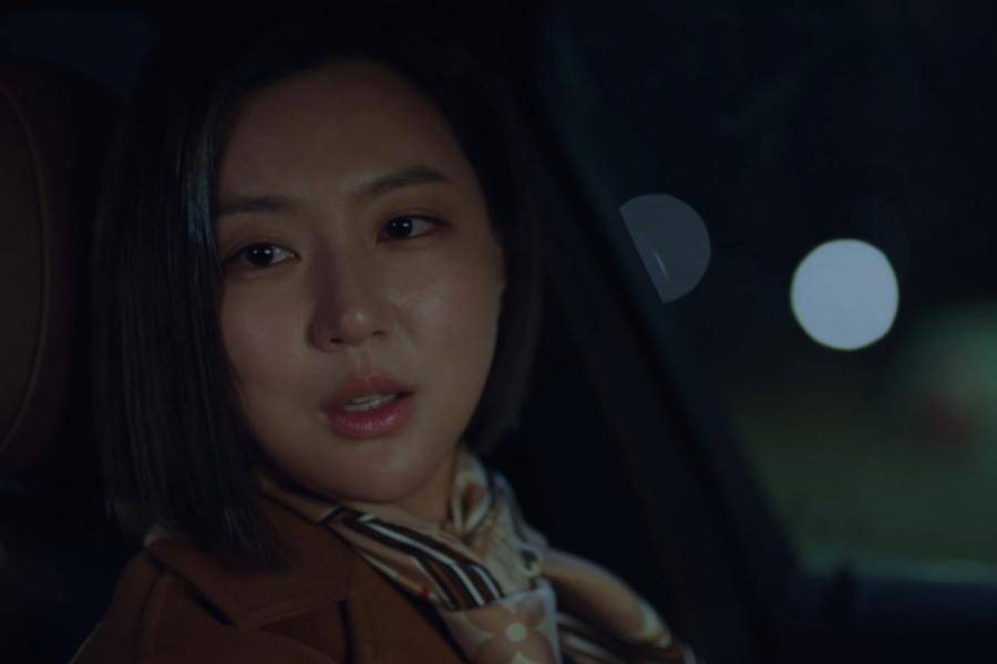 tangkapan layar drakor Bitch x Rich 2 (dok. Kok TV via Viu/Bitch x Rich 2)