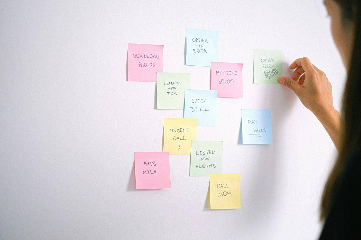 ilustrasi fokus pada to-do list