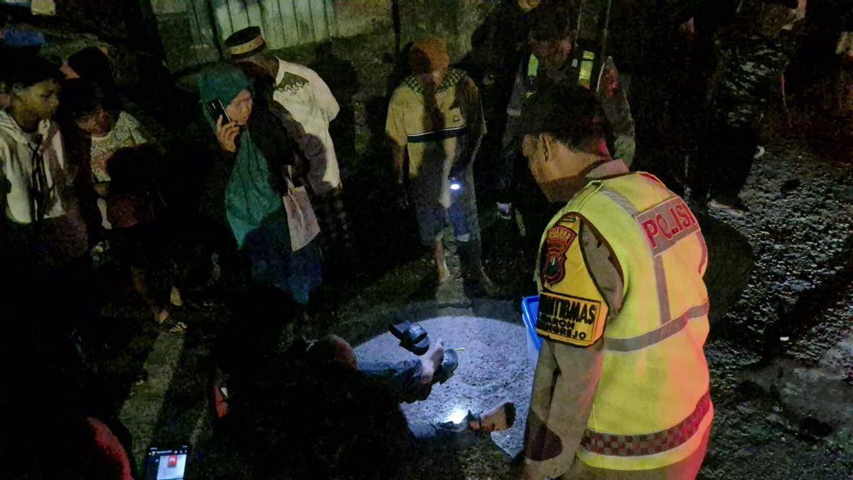 Dump truck tabrak tiga kendaraan yang tengah berhenti di traffic light Karangrejo Magetan. IDN Times/Istimewa.