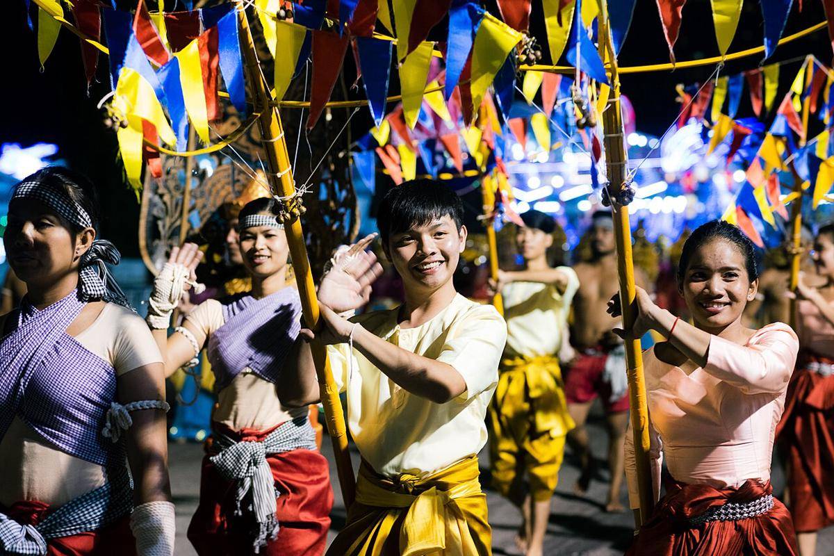 Parade Chingay, salah satu festival budaya Singapura (commons.wikimedia.org/Fortresseconomist)