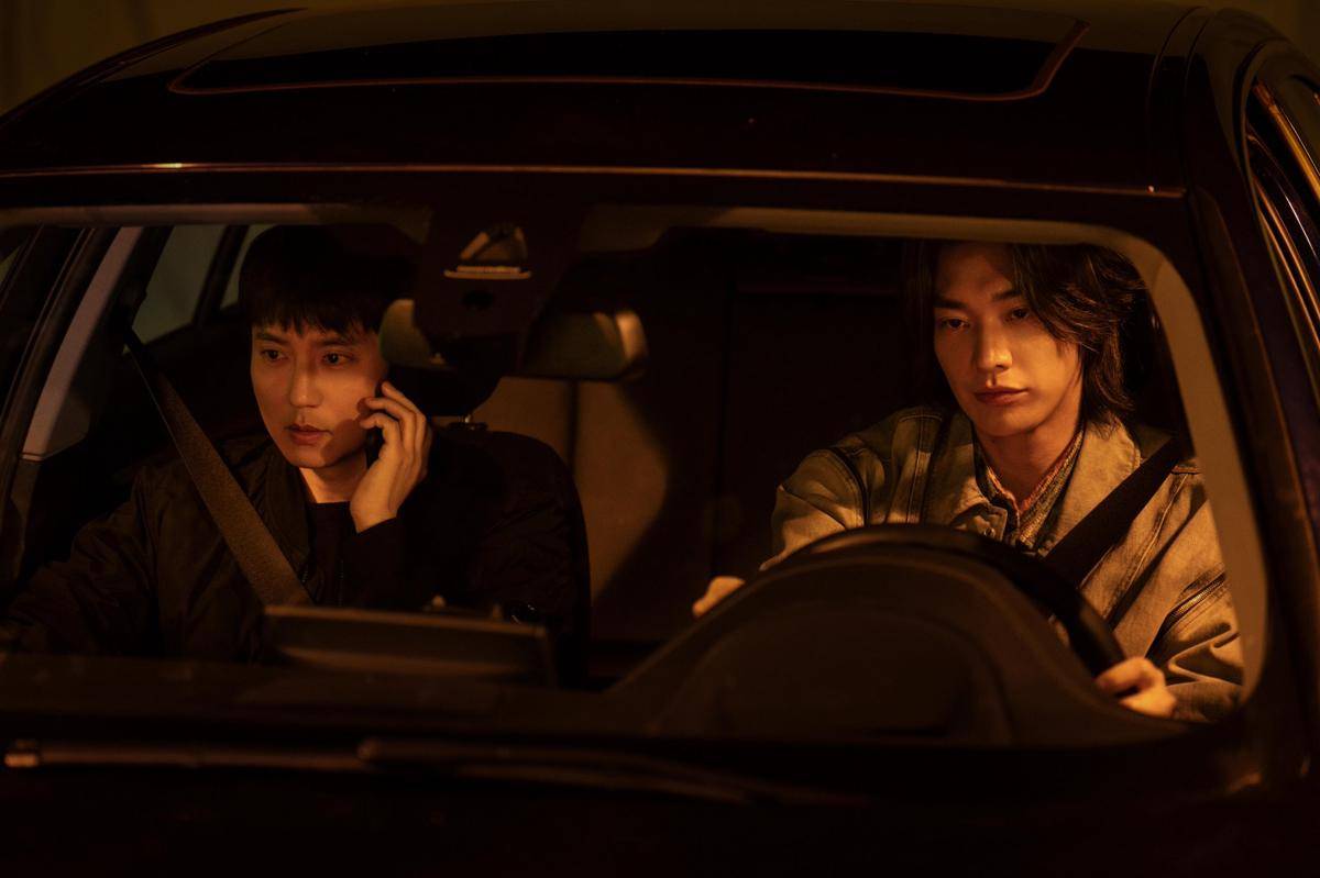 Kim Nam Gil dan Kim Young Kwang di Trigger (x.com/NetflixKR)