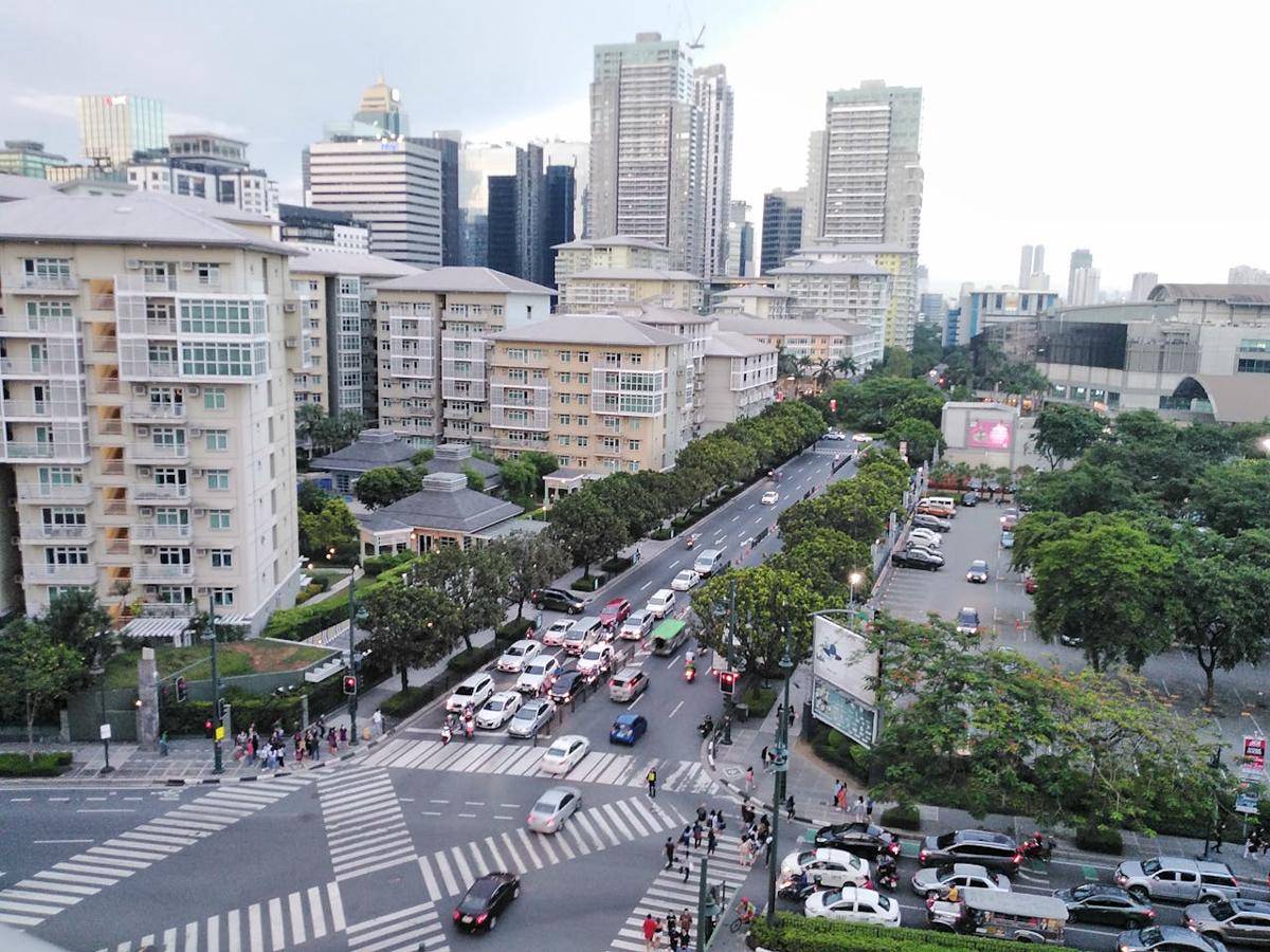 Makati, Filipina (pexels.com/Jeson Cabilic)