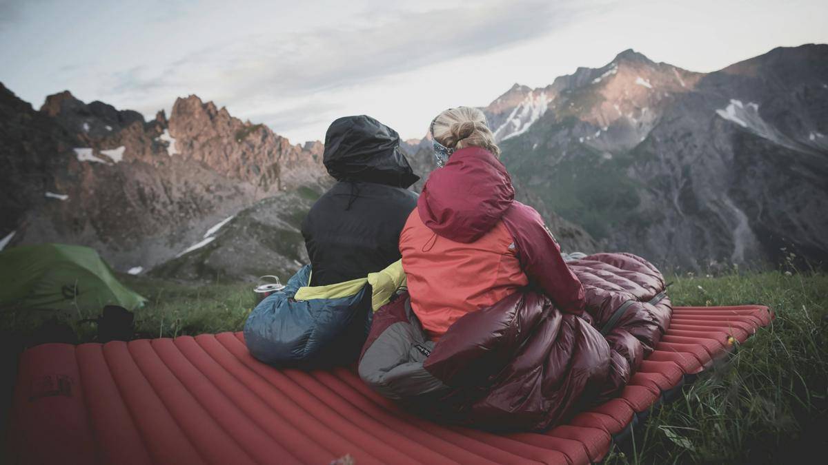 ilustrasi sleeping pad (unsplash.com/Lucas Canino)