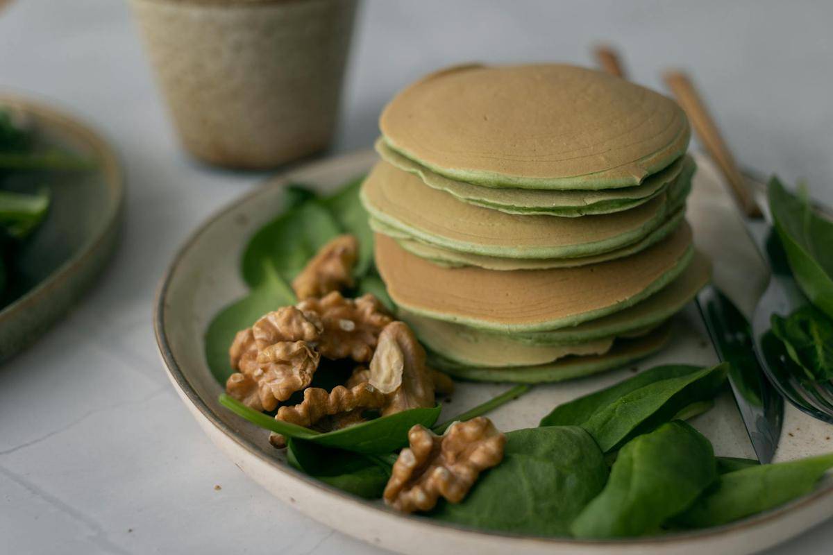 ilustrasi pancake bayam (pexels.com/Monstera Production)