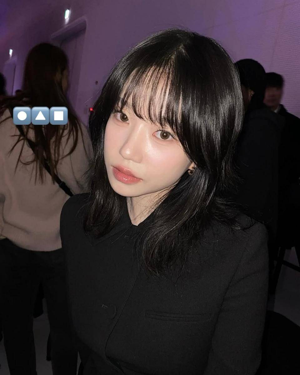 Potrt Jo Yu Ri (instagram.com/zo_glasss)
