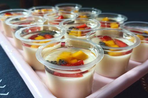 Ilustrasi puding susu