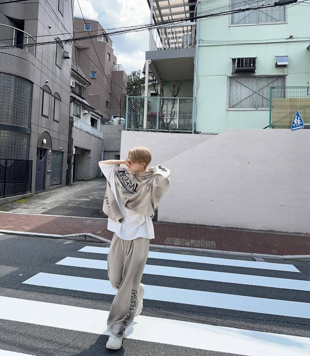 Maki &TEAM (instagram.com/andteam_official)