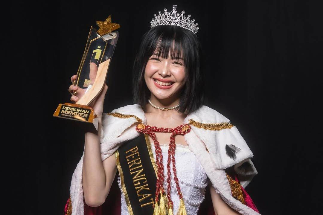 Feni JKT48 (instagram.com/jkt48feni)
