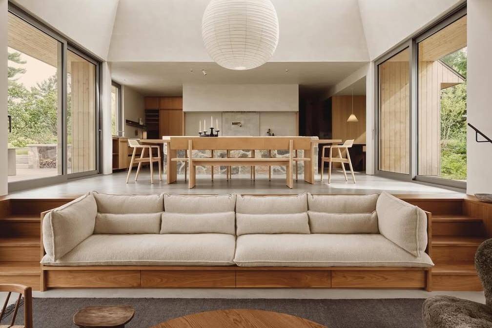 Furniture Sunken Living Room (instagram.com/stowedhome) 