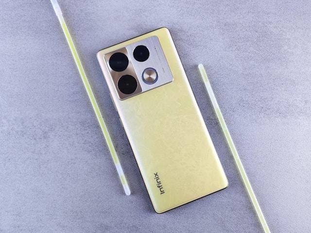 potret HP Infinix (infinixmobility.com)