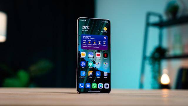 ilustrasi smartphone (unsplash.com/@amanz)