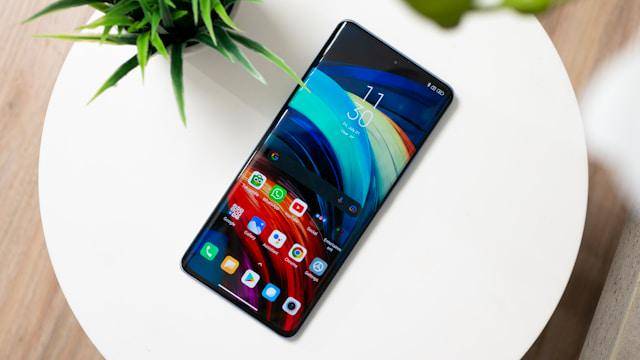potret sebuah smartphone (unsplash.com/@shiwa_id)