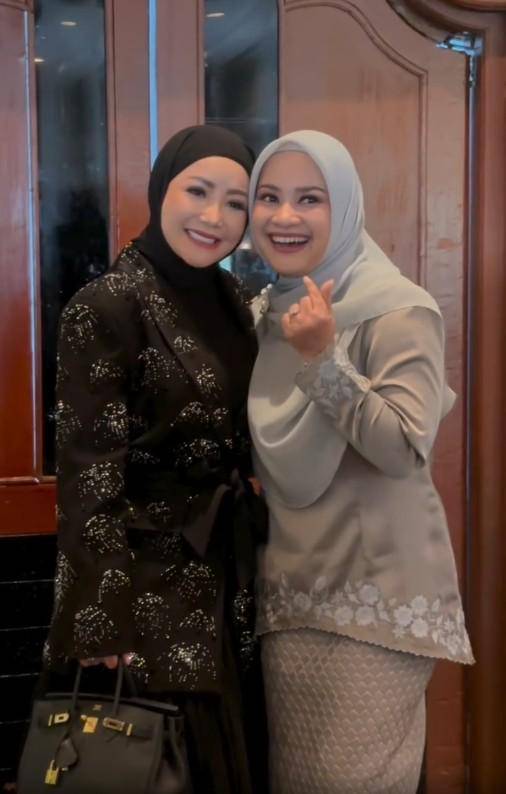 Artis di di Pernikahan Anak Ikke Nurjanah (Instagram.com/ikkenurjanah0518)