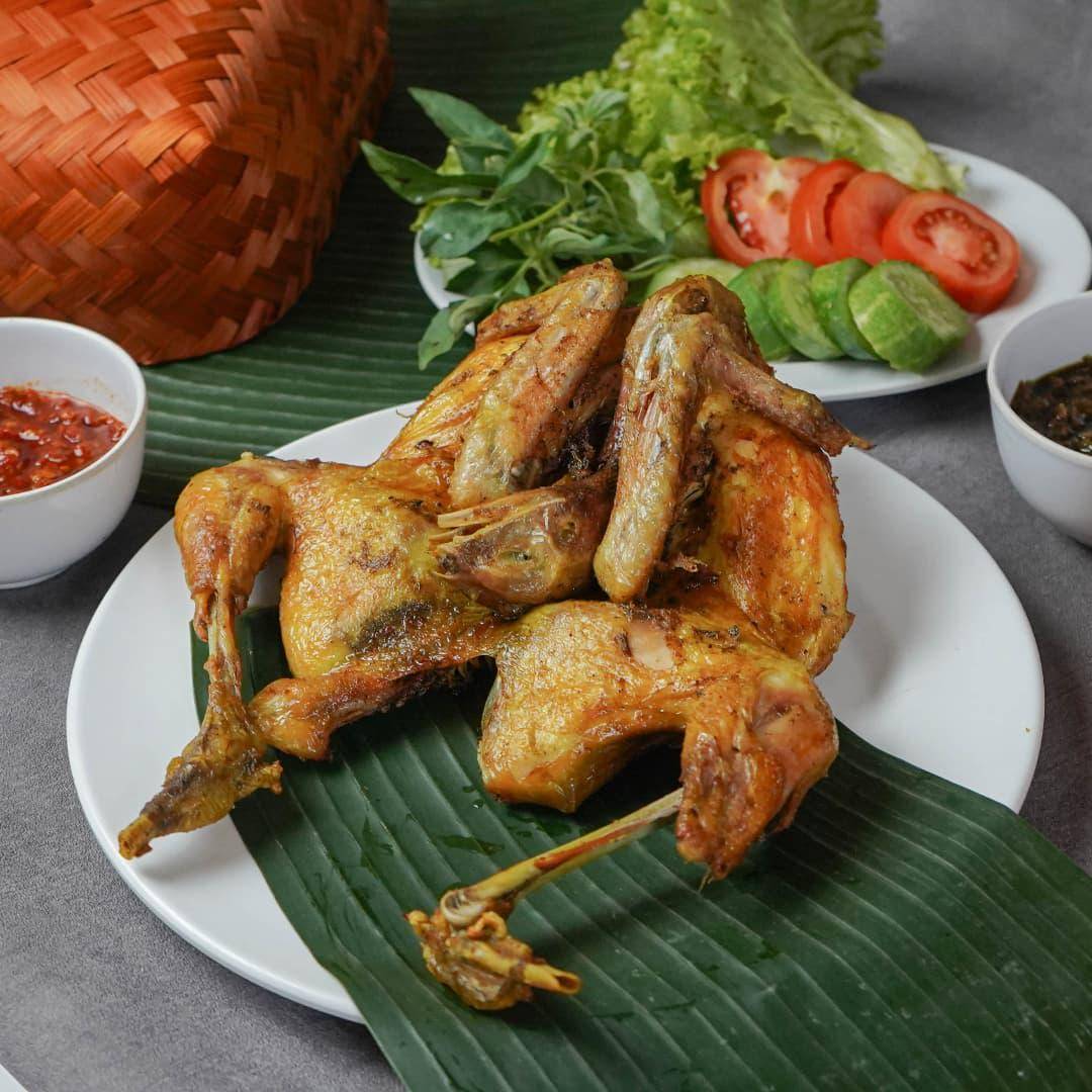 Ayam Goreng Sari Raos (instagram.com/ayamgorengsariraos)