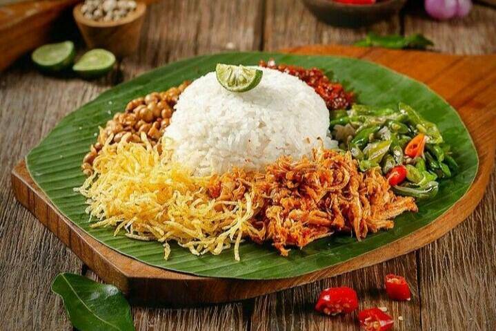 Ilustrasi nasi balap Puyung: nasi sederhana dengan rasa yang meledak di mulut. (Pinterest/windu eko)