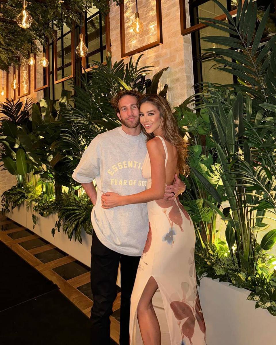 potret Nadia Mejia Miss Universe Ekuador 2025 dan Sam Webb (instagram.com/nadia_mejia)