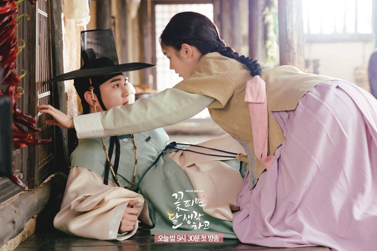 Pasangan Lee Hyeri di Drama Korea