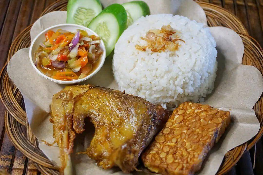 Warung Pitik Tigatiga (instagram.com/warung_pitik_tigatiga)