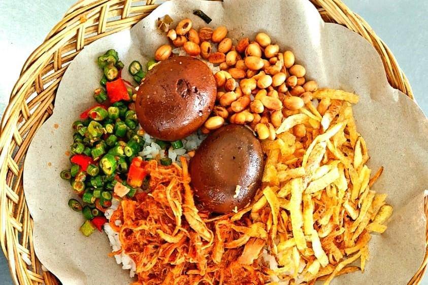 Ilustrasi nasi balap Puyung. (Pinterest/jogjaasik.com)