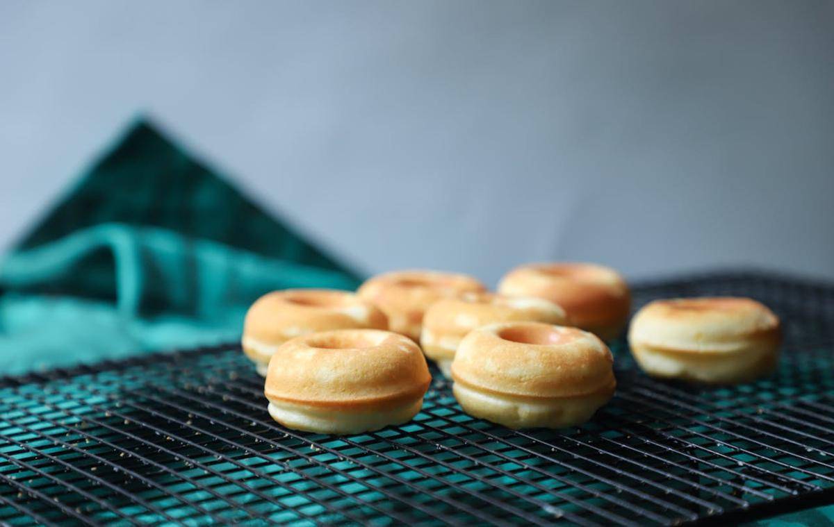 Donat (pexels.com/Cats Coming)