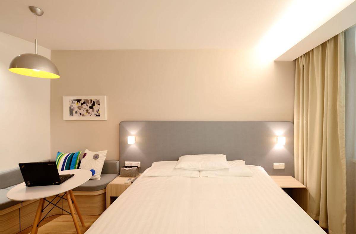 ilustrasi kamar hotel (pexels.com/Pixabay)