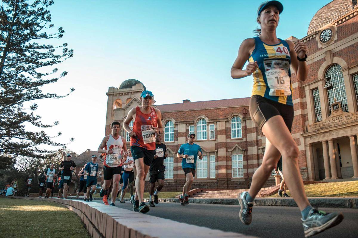ilustrasi pelari marathon yang kelelahan (pexels.com/Vincent Peters)
