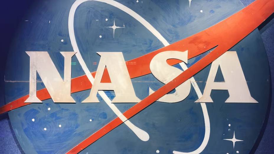 NASA (unsplash.com/Jametlene Reskp)