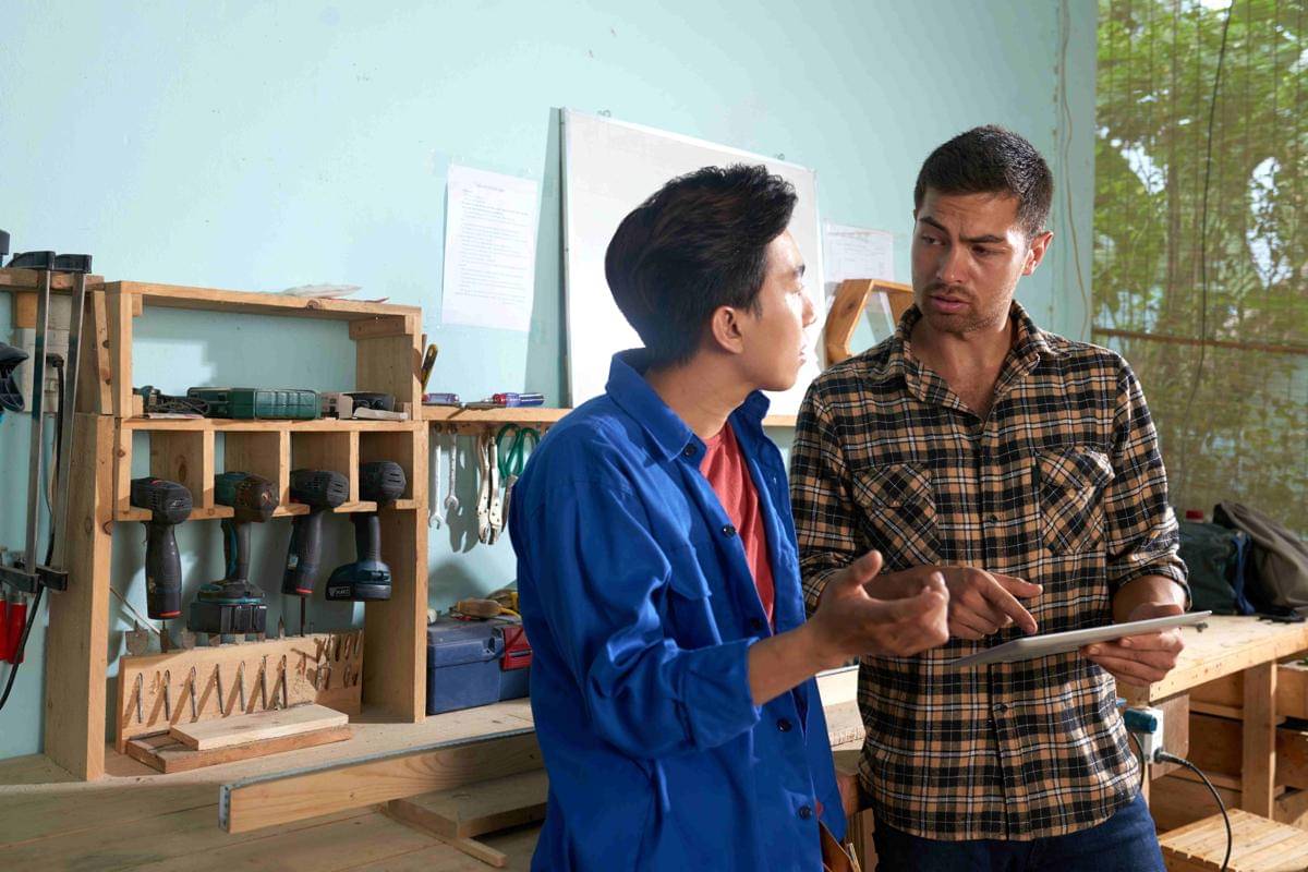 ilustrasi perbandingan pekerjaan