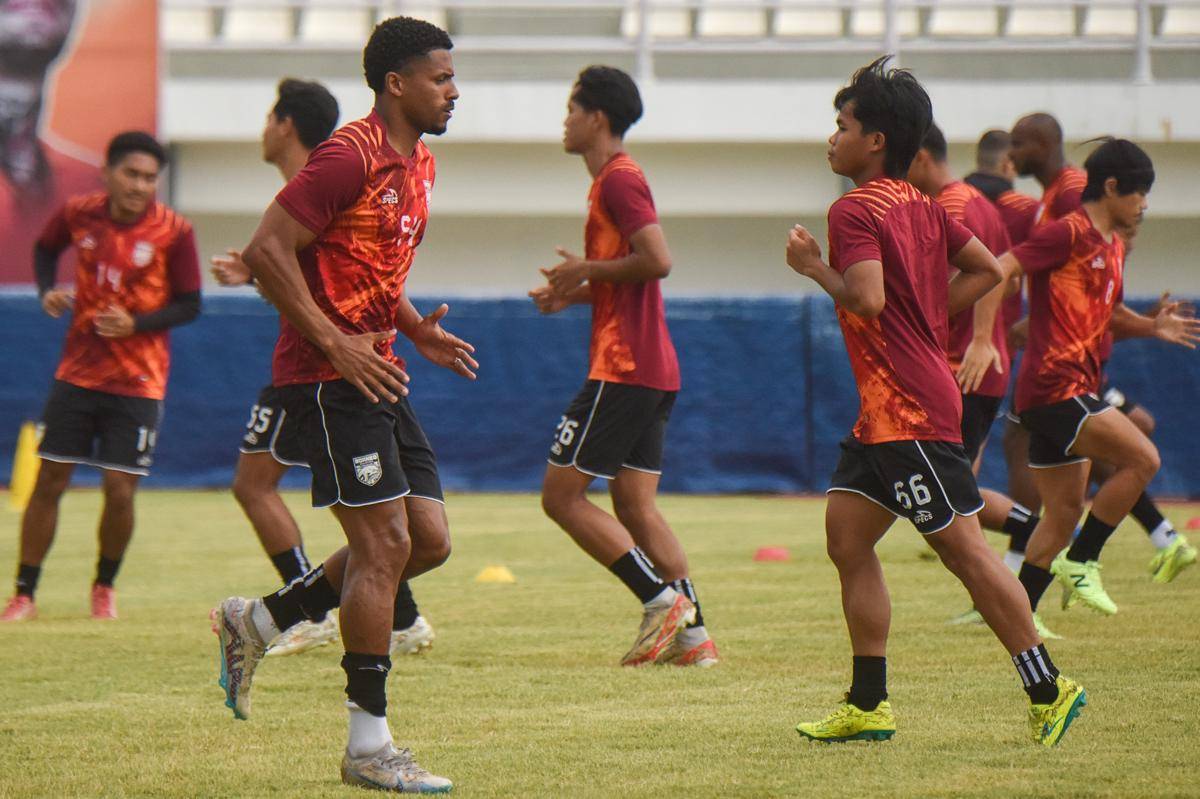 antarafoto-pemain-asing-baru-borneo-fc-samarinda-1753628176.jpg