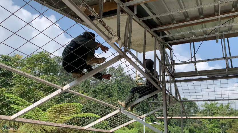 Pembongkaran bangunan ilegal Puncak.jpeg