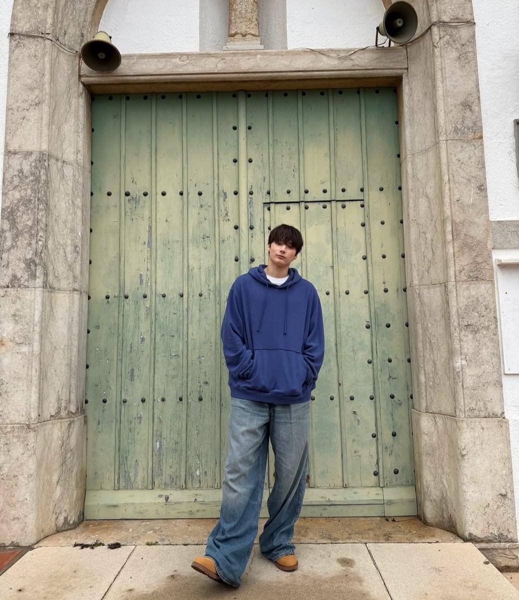 Huening Kai TXT (instagram.com/txt_bighit) 