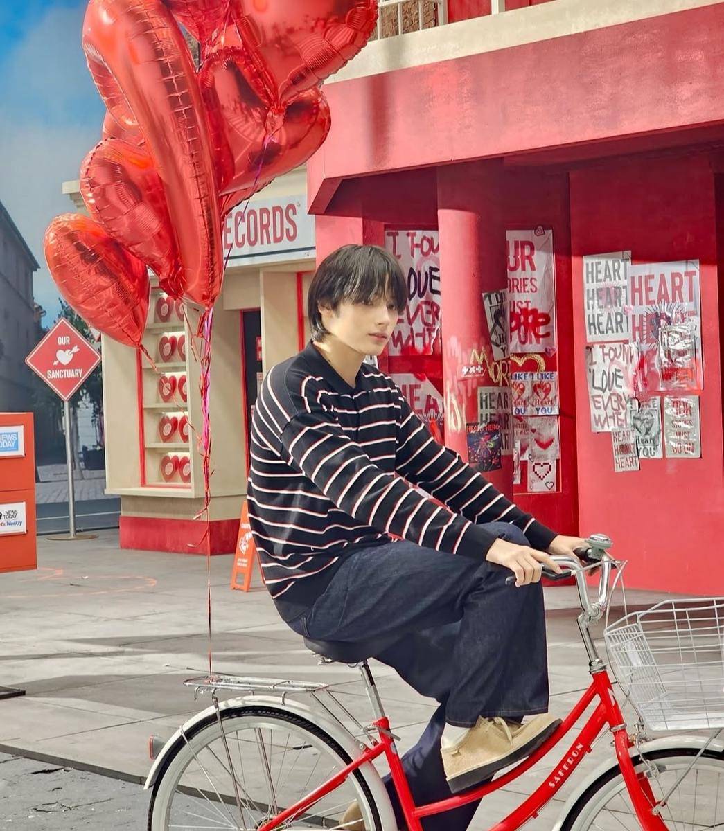 Huening Kai TXT (instagram.com/txt_bighit) 