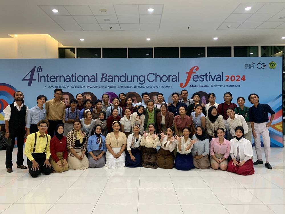 PSM Vocalista Paradisso di 4th International Bandung Choral Festival 2024. (upnyk.ac.id)
