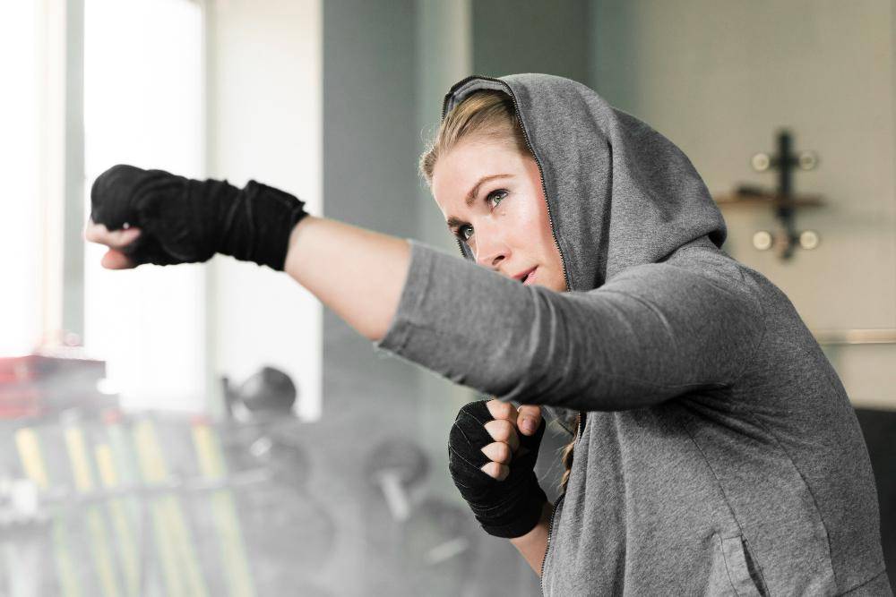 ilustrasi olahraga shadow boxing (freepik.com/freepik)