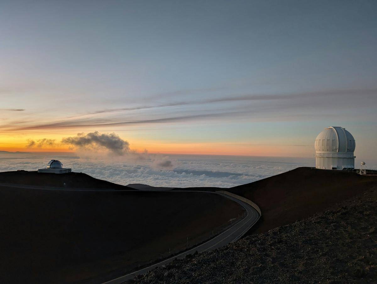 Observatorium Mauna Kea, Hawai, Amerika Serikat (unsplash.com/Alex Wolfe)