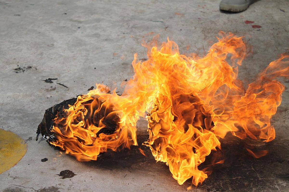 Bolas de Fuego (commons.wikimedia.org/ElmerGuevara)