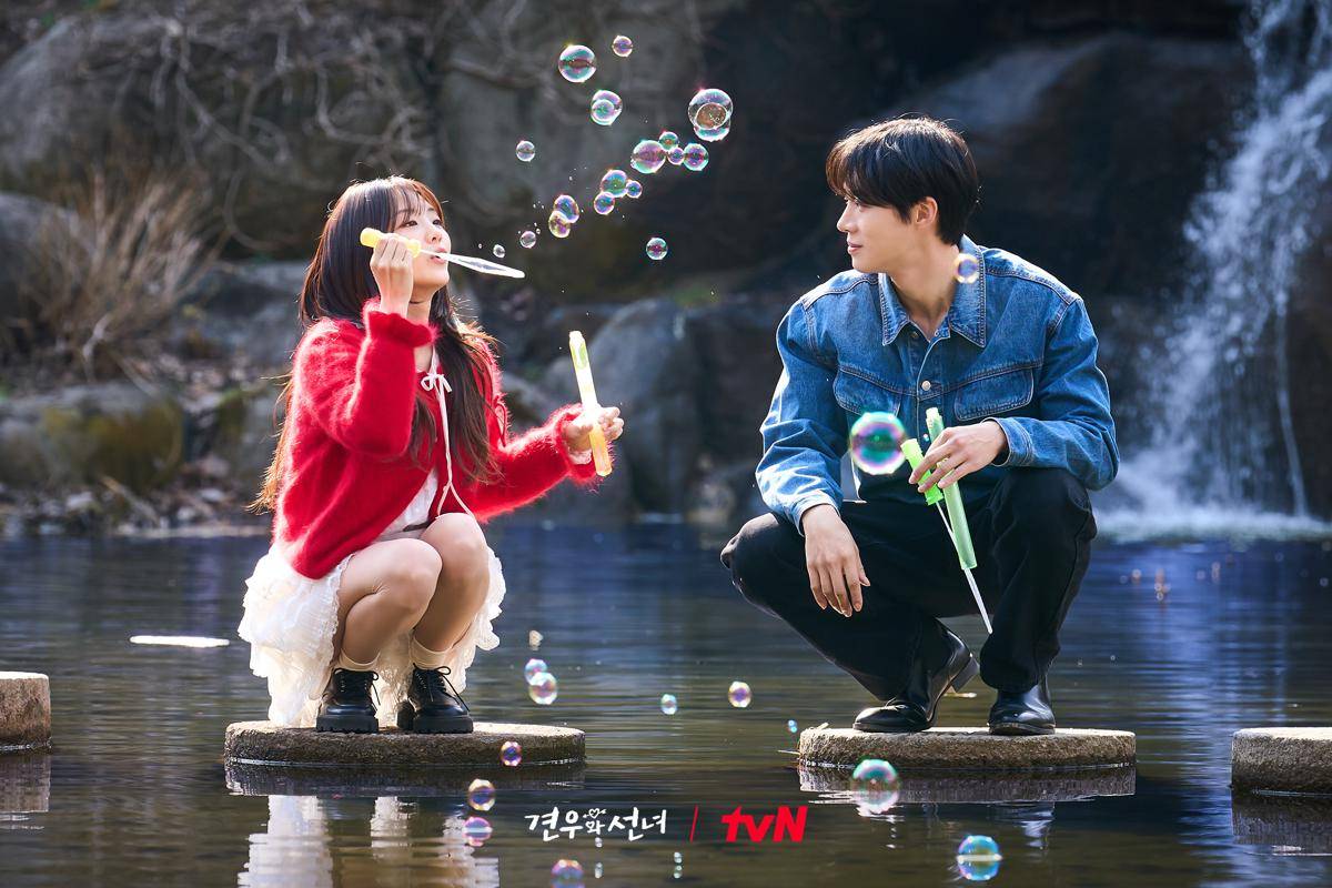 Cuplikan drama Korea Head Over Heels (dok. tvN/Head Over Heels)