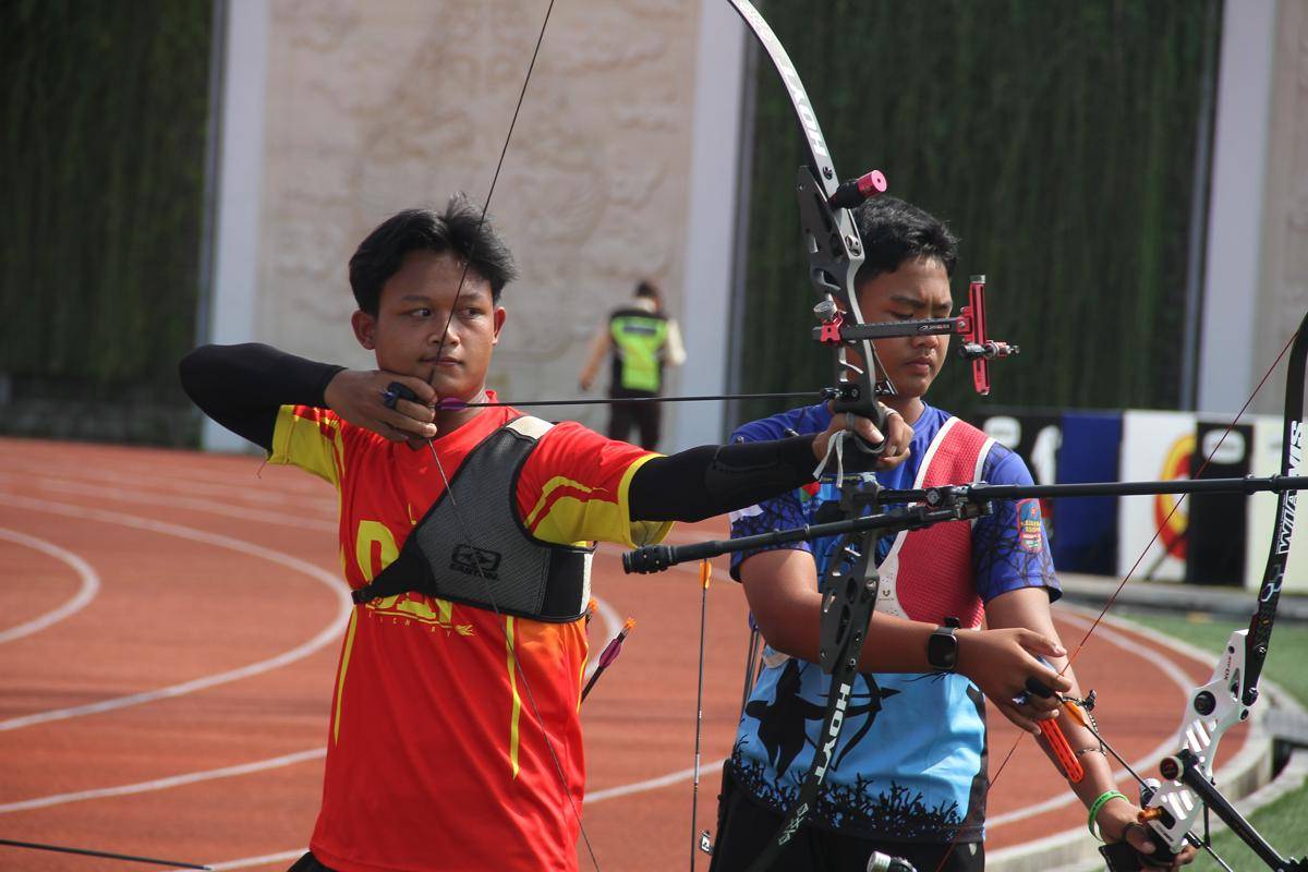 Atlet membidik sasaran. (Ari Haryono/IDN Times). 