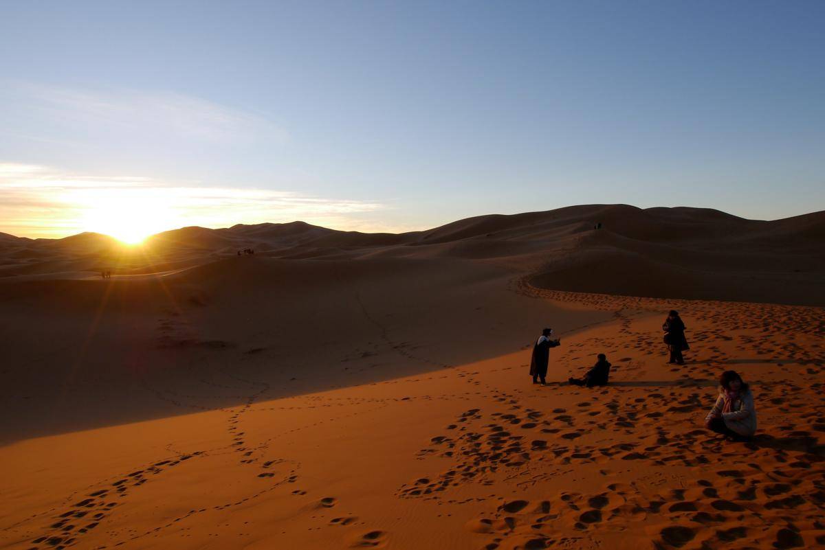 Gurun Sahara (unsplash.com/Kazuo ota)