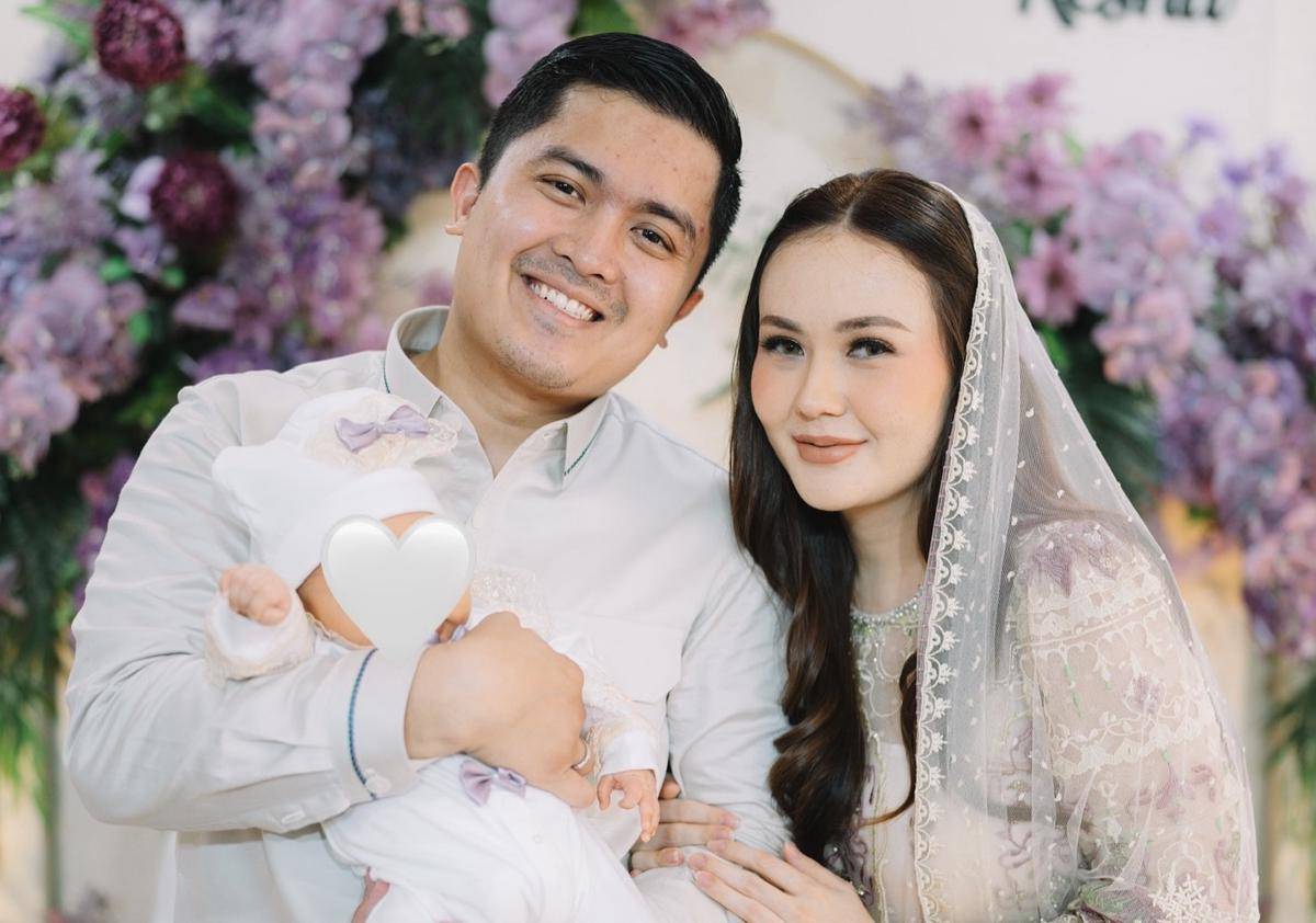 akikah anak pertama Sarah Gibson (Instagram.com/sarahgibson21)