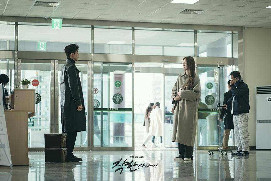 Lee Dong Wook dan Lee Sung Kyung di drama The Nice Guy (Dok. JTBC/The Nice Guy)