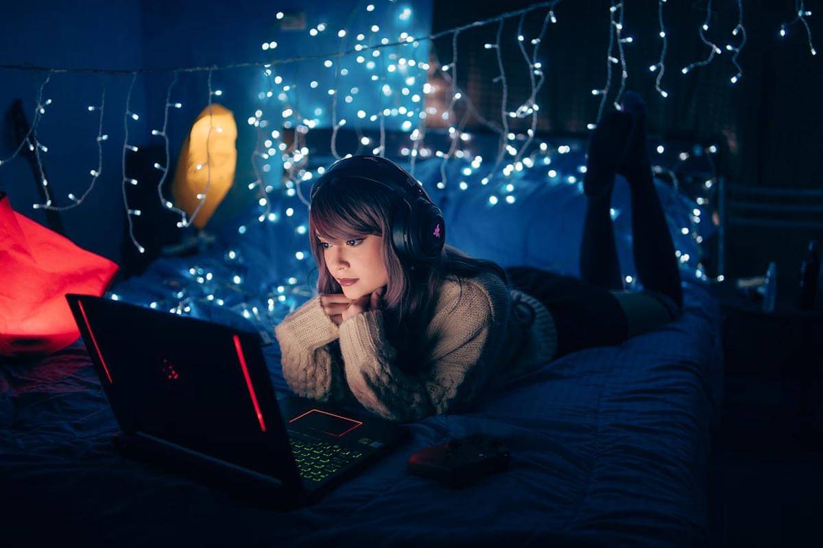 ilustrasi laptop