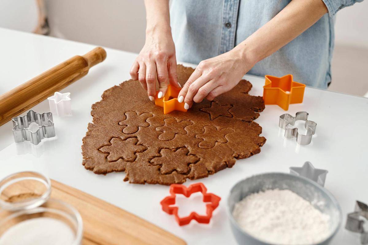 ilustrasi cetakan kue kering (pexels.com/Nicole Michalou)