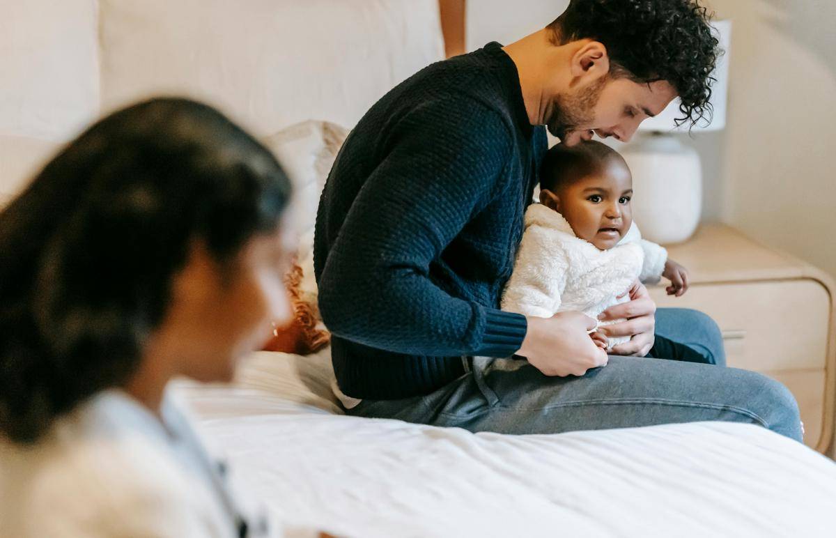 Ilustrasi ayah dan anak (Pexels.com/William Fortunato)